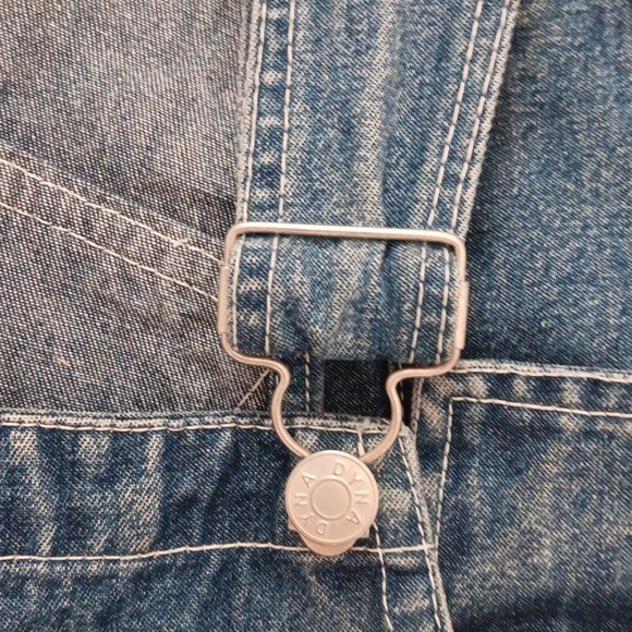 PRE-LOVED VINTAGE Y2K DYNA SPORT DENIM SHORT OVERALLS-1 - Picture 7 of 8